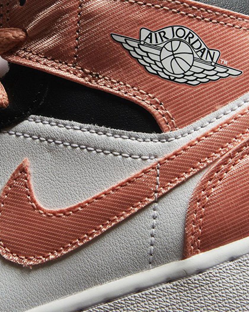 Nike Air Jordan 1 Mid Light Madder Root