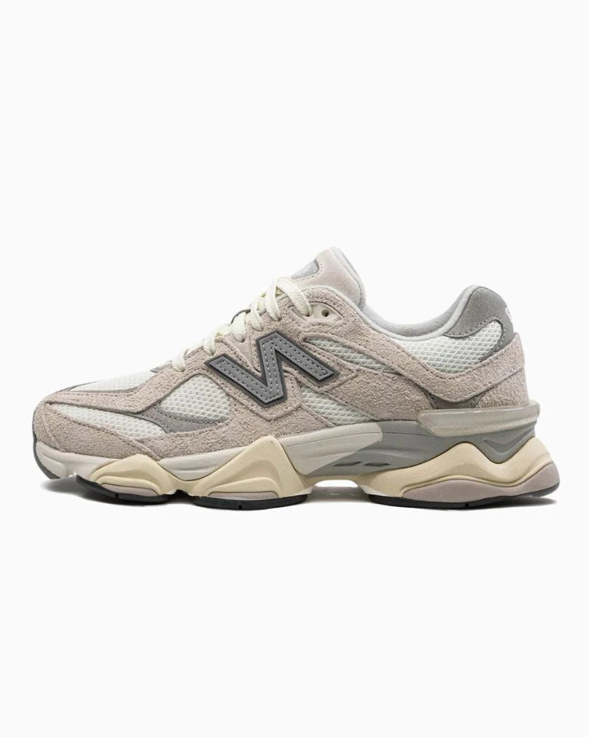 New Balance 9060 Moonbeam Sea Salt