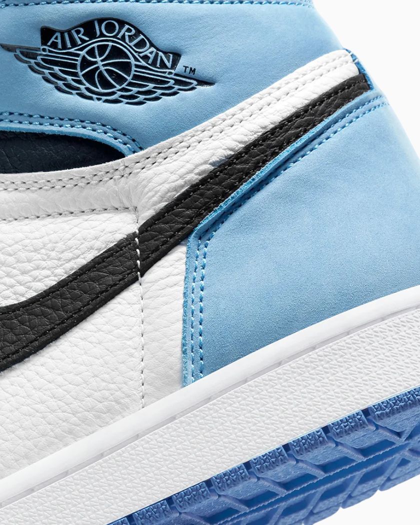 Nike Air Jordan 1 Retro High University Blue