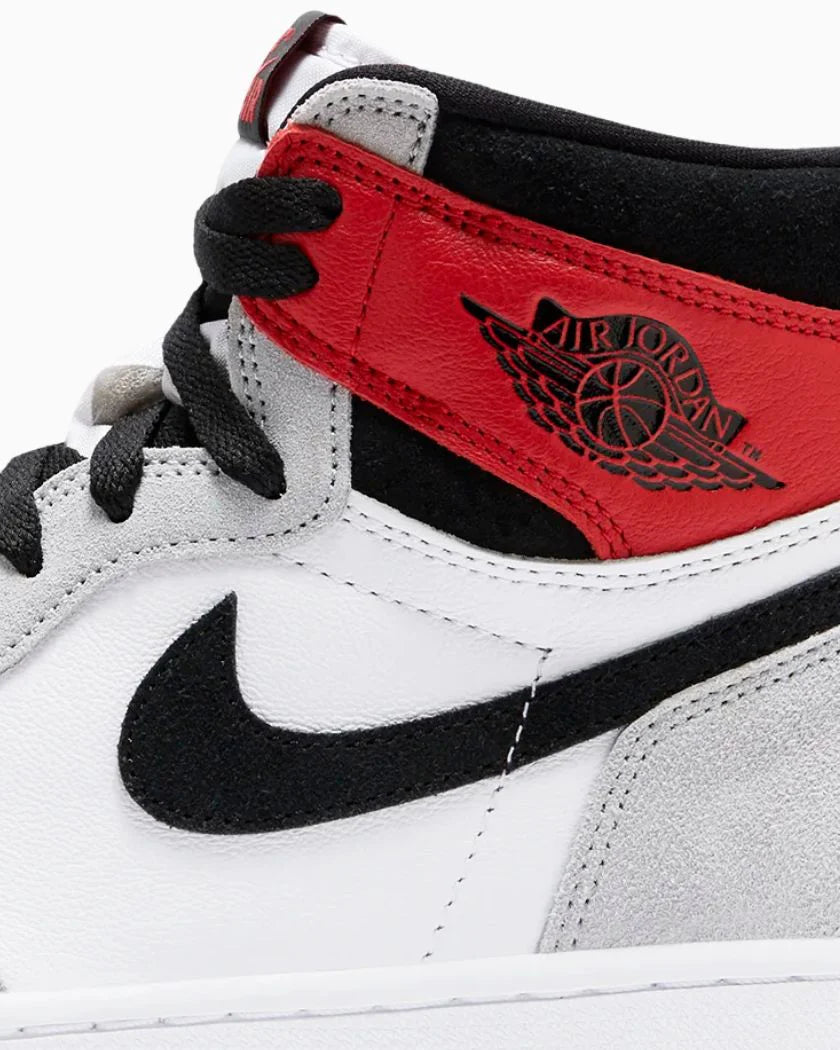 Nike Air Jordan 1 Retro High Light Smoke Grey