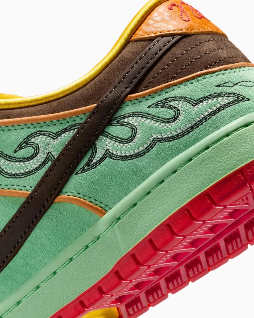 Nike Dunk Low SB Rodeo Tourmaline