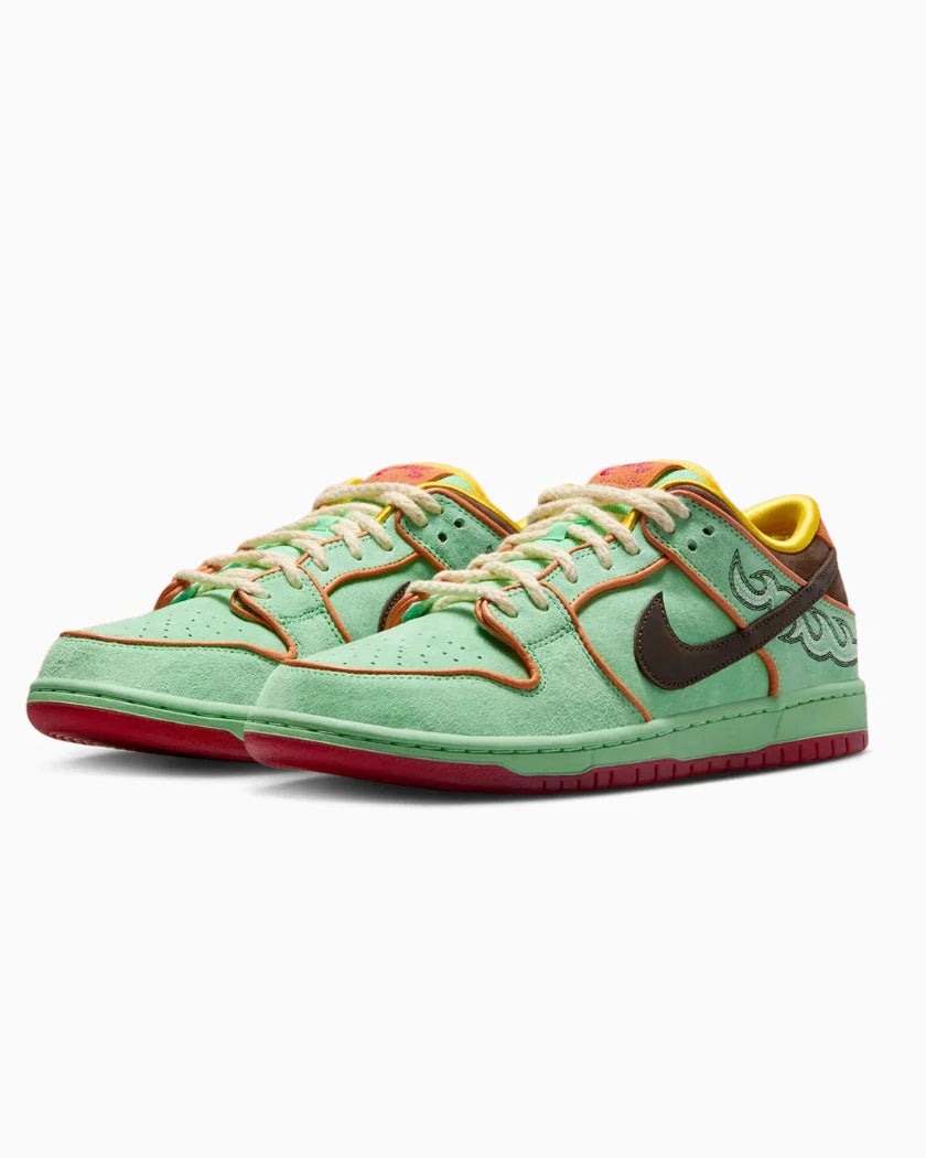 Nike Dunk Low SB Rodeo Tourmaline