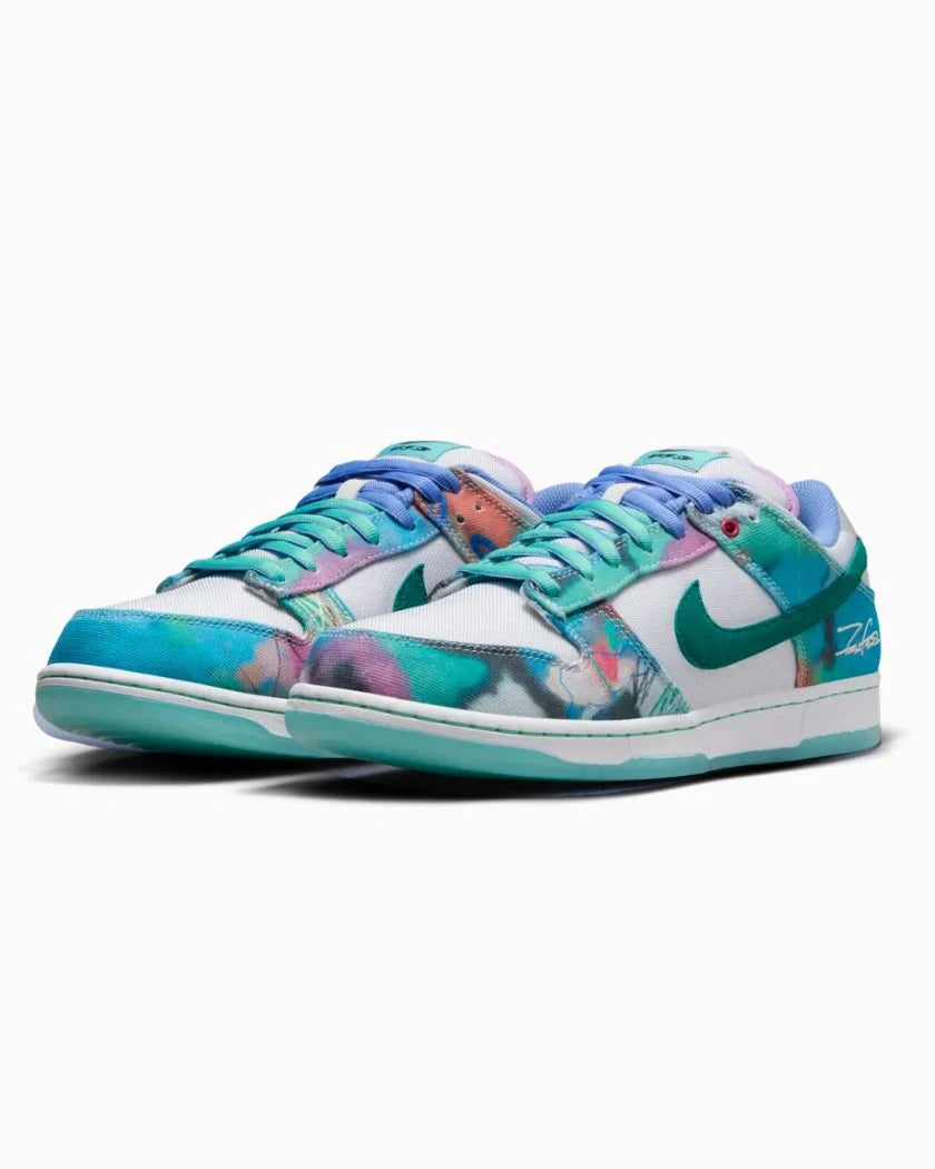 Nike Dunk Low SB Futura Laboratories Bleached Aqua