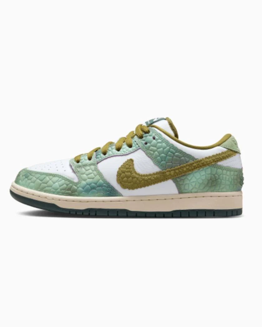 Nike Dunk Low SB Alexis Sablone Chameleon