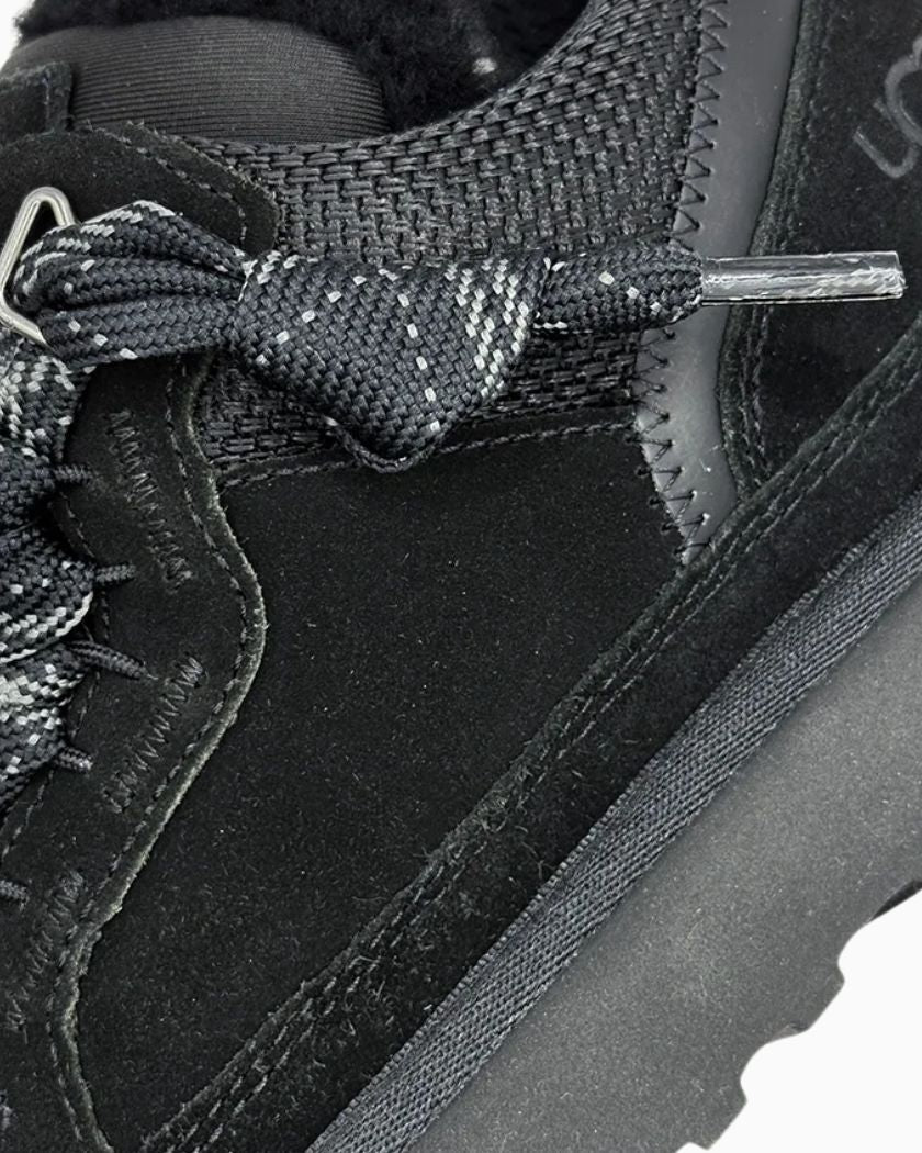 UGG Lowmel Black